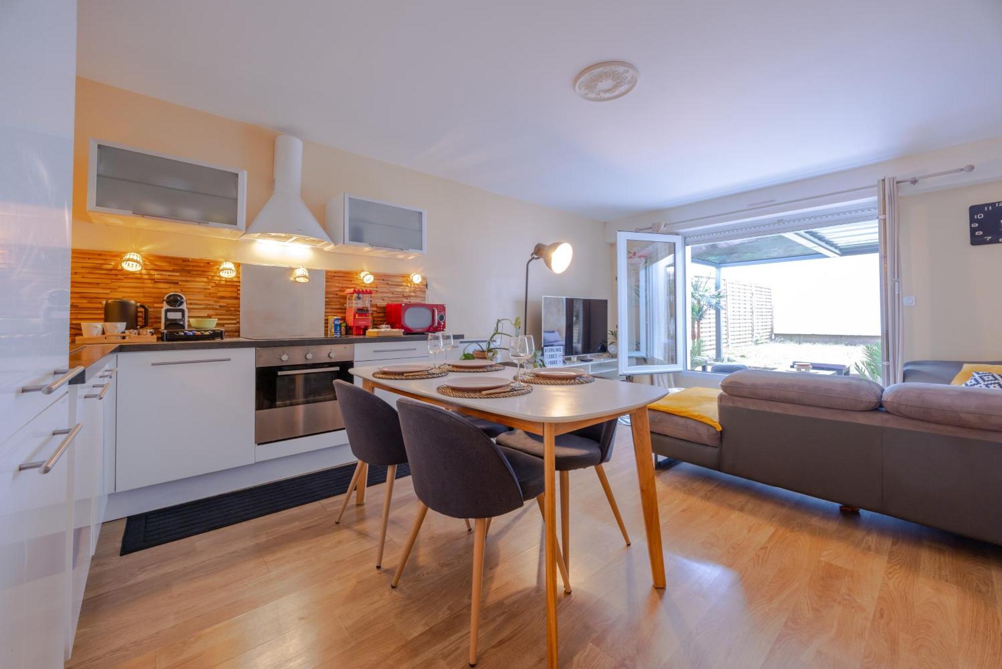 Le Coin Du Bonheur Apartment Nantes Bagian luar foto